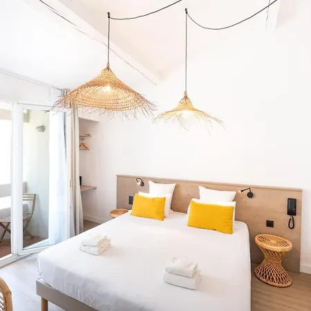Casa Marina Hotel